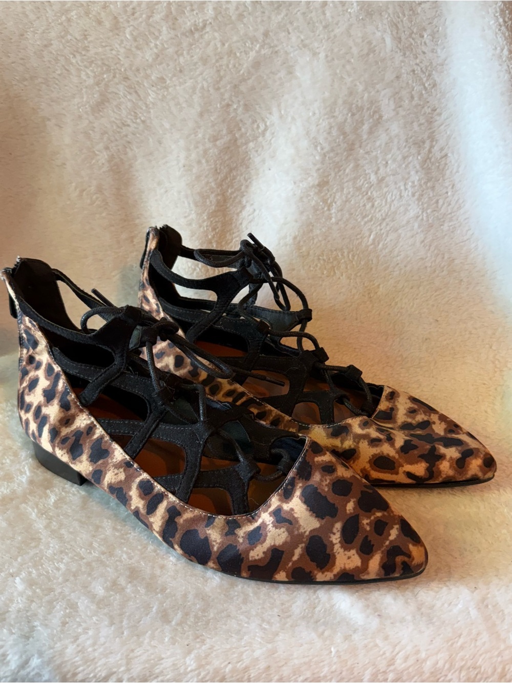 Midnight Velvet Leopard Print Lace-Up Flats - Black & Brown Women's 8M‎